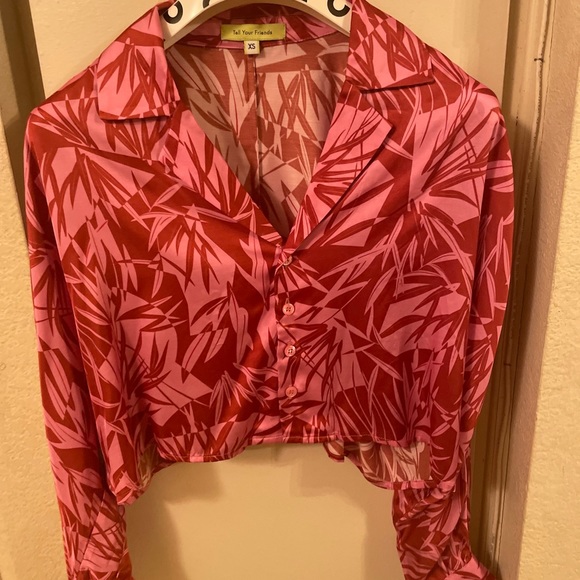 tell your friends Crop Dolman Shirt in Bellamy Print  sz xs - Picture 3 of 8